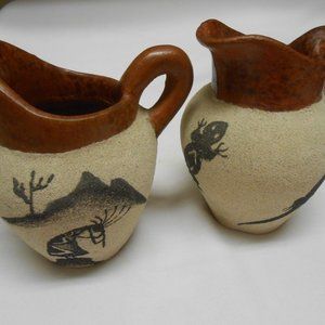 HTF 2 stoneware sandblasted Mexican Decor Gecko & Ko-ko-Pelli design pitcher 🔥